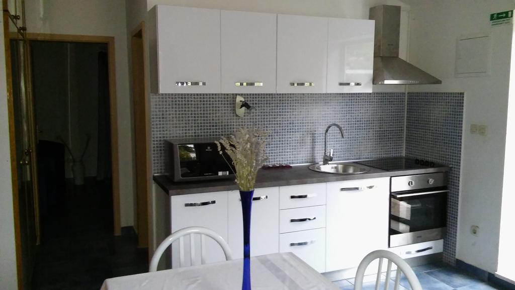Apartments Vukovic Stari Grad  Bilik gambar