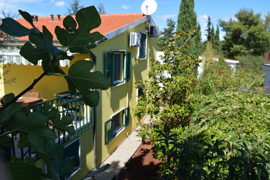 Apartments Vukovic Stari Grad  Luaran gambar