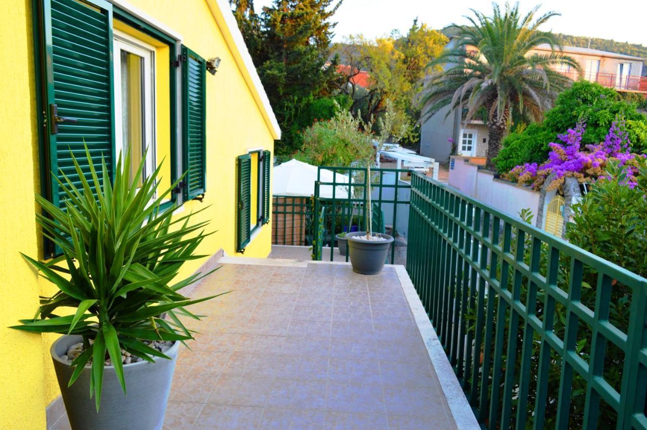 Apartments Vukovic Stari Grad  Luaran gambar